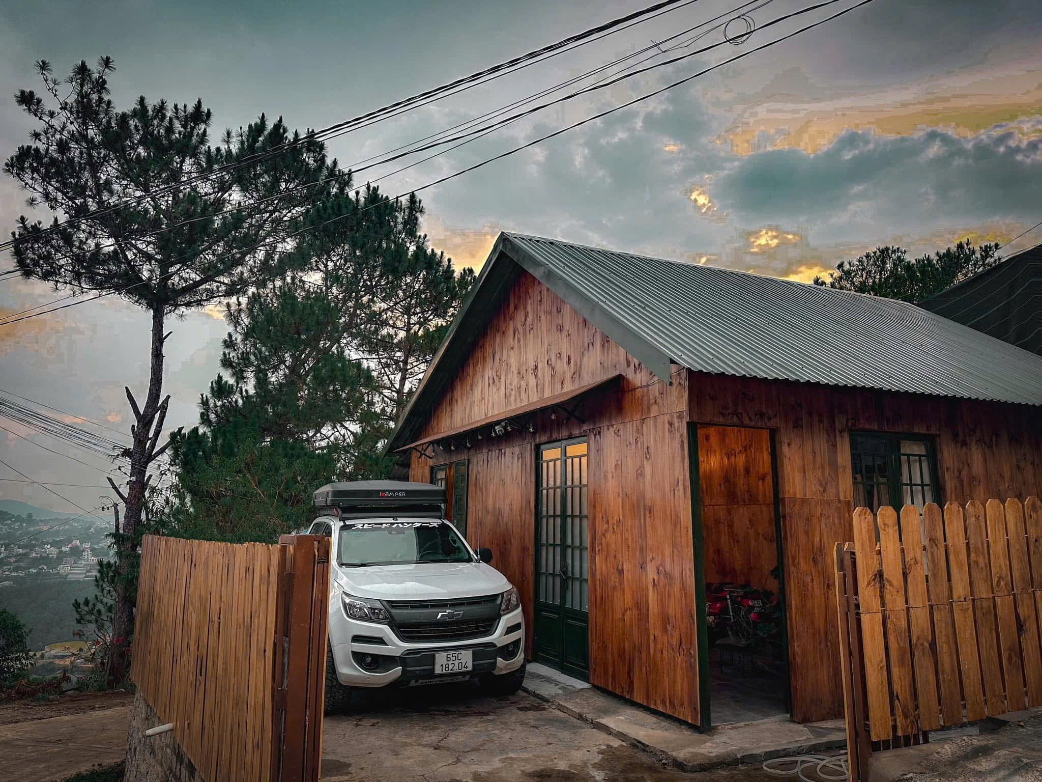 Nhà gỗ vibe Đà Lạt - thuê homestay đà lạt